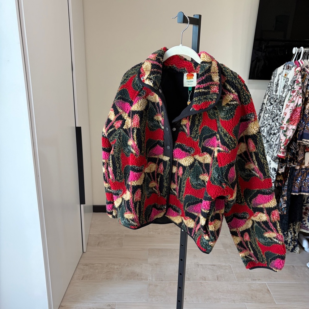 Farm Rio: Black Wild Mushrooms Fleece
Bomber Jacket - Picture 10 of 13